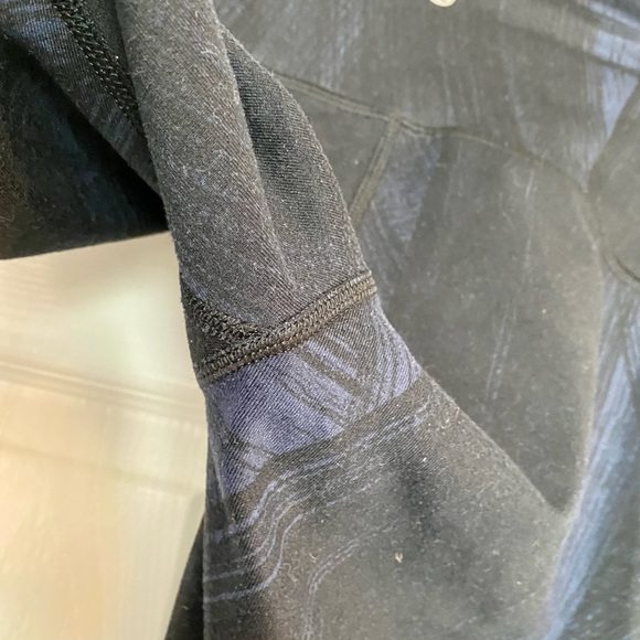 Lululemon Leggings 6 Black Blue Mid Rise 32 Inseam - Picture 6 of 9